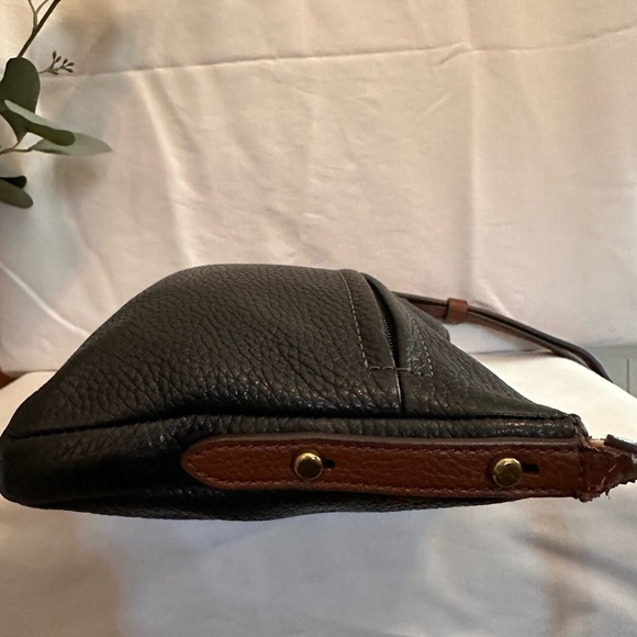 Fossil | leather | crossbody | zipper | black & brown | 9x9 | purse - Picture 10 of 15